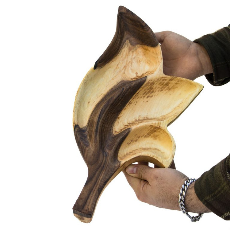 اردو خوری چوبی سه برگ کهن پیکره